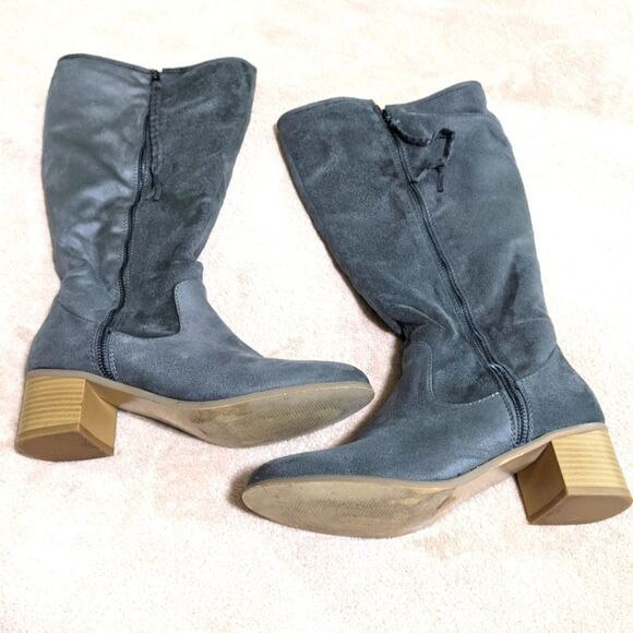 Grey Suede Boots Wide Calf w/ Braided Tassel Wood Stack Heel - Like New - Picture 3 of 12